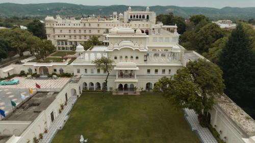 Amer Fort Road Hotel | The Raj Palace (Small Luxury Hotels of the World)
