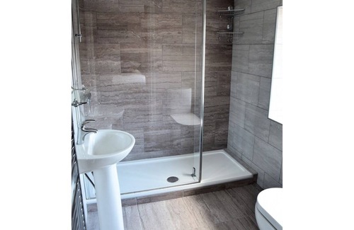 Cardigan Bed & Breakfast | The Red Lion