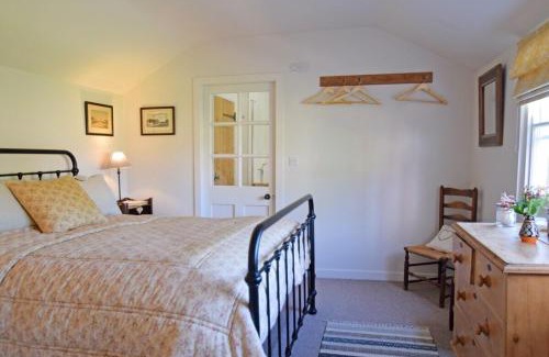 Hawstead House | The Red Shed Entire home for 2 Private garden and parking 2 miles from Bury St Edmunds