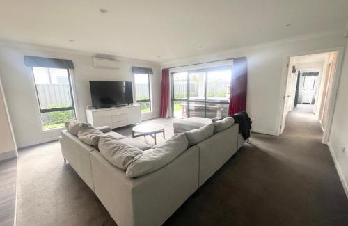 Napier House | The Relax Retreat