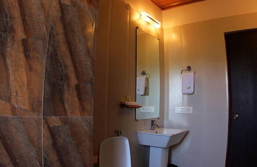 Uttar Kalamati Hotel | The Reserve Gorumara