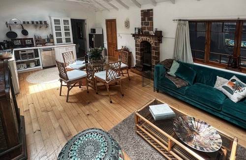 The Pocket Villa | The Retreat 2 bed Villa, Sanctuary in the Pocket