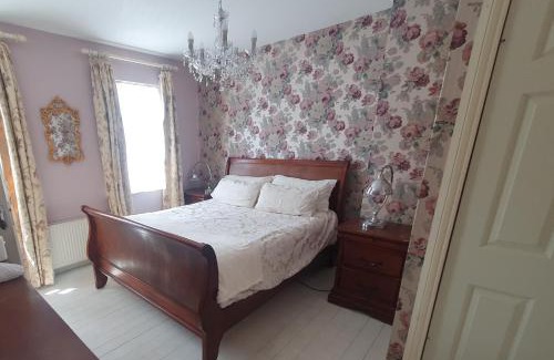 Carlingford House | The Retreat Guest Rooms