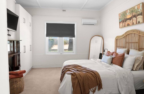 Gordon Bed & Breakfast | The River Block