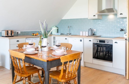 Wendling Apartment | The Roost - Beautiful Apartment, Stunning Rural Views, 2 Bedrooms, Sleeps 5