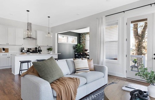 South Nashville House | The Rosemary – Pool Table & Central Location