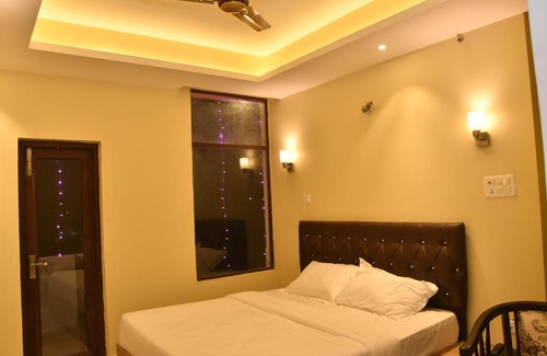 Samastipur Hotel | The Royal Chandra