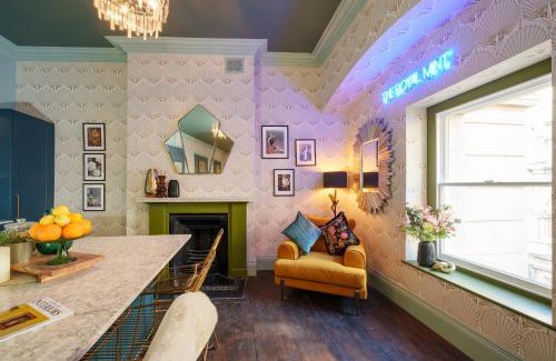 Bristol Old City Apartment | The Royal Mint - 2 Bedroom Apartment in Central Bristol by Mint Stays