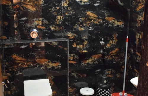 Pendra Road Resort | The Royal River Resort