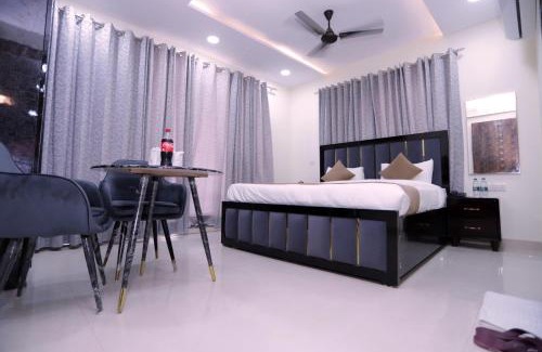 Sector 70 Hotel | THE ROYAL VILLA - Noida Sector 70