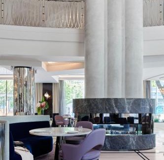 Melbourne Hotel | The Royce