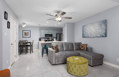 Brownsville Condo | The Rustic Modern Loft by Gigi