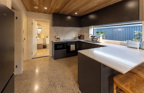 Seaford House | The Salted Shed - 650m to beach