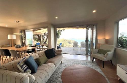 Waiheke Island House | THE SANCTUARY - Coast & Country