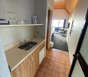 Omapere Hotel | The Sands Hotel Hokianga