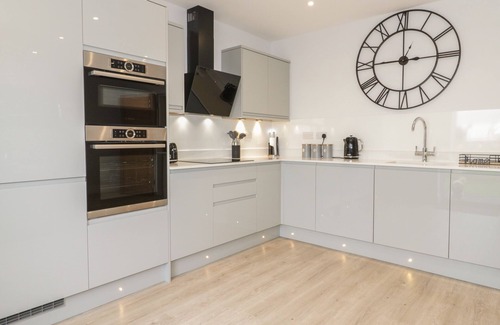 Benllech Cottage | The Sandy Bee