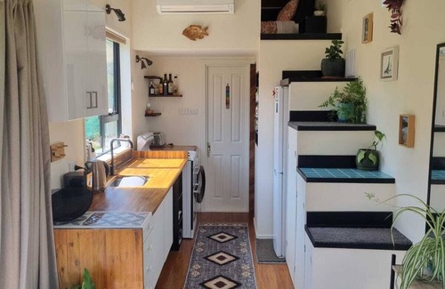 Glenorchy Cabin | The Santuary, spacious Tiny home nestled in the mountains