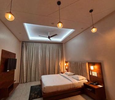 Bilaspur Hotel | The Satluj Vista