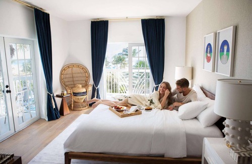 South Pointe Hotel | The Savoy Hotel & Beach Club