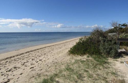 Melville House | The Shack - Sultana Point