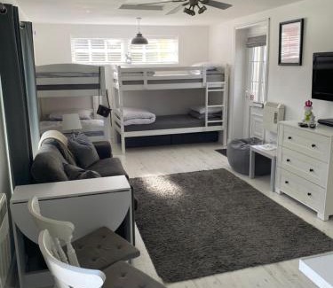 Merthyr Tydfil Bed & Breakfast | The Shed