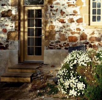 Little Swanport Apartment | The Shepherd's Cottage at Lisdillon Vineyard