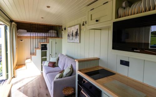 Llanfyllin House | The Shire Luxury Converted Horse Lorry with private hot tub Cyfie Farm