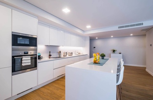 Parede Apartment | The Shoreline 5 by Portugal Portfolio