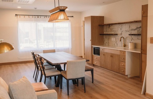 Spring Park Hotel | The Shoreline Hotel