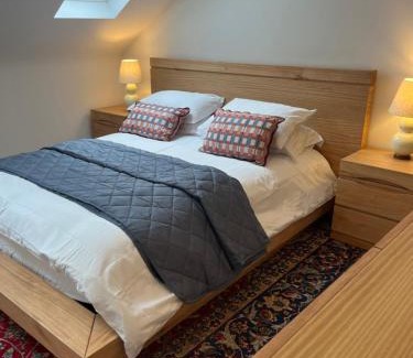 Rushmoor District Apartment | The Silverdale Court No6