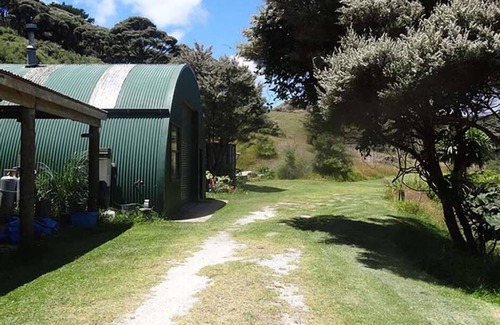 South Head House | The snug and secluded Wilson Road Magic Lodge