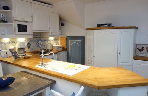 Midlum Apartment | The Sonnenblume - wonderfully cozy, furnished in Frisian style, in "Frie