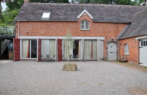 Llandenny Apartment | The Stables Apartment at Cefn Tilla Court, Usk