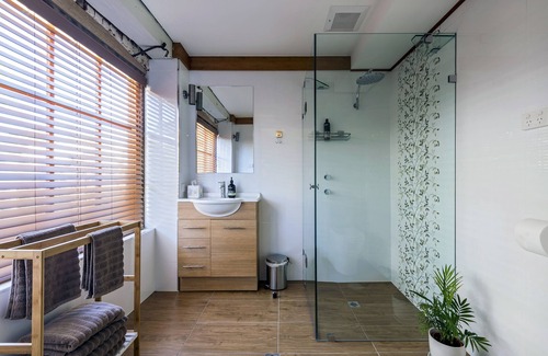 Langhorne Creek Bed & Breakfast | The Stables BnB, Malbec Suite, located in heart of Langhorne Creek Wine Region