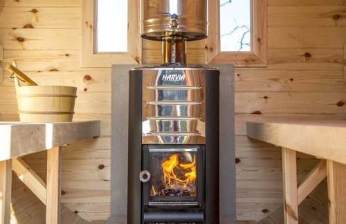 Kirk Braddon Cottage | The Stables - sleeps 6 guests in 3 bedrooms