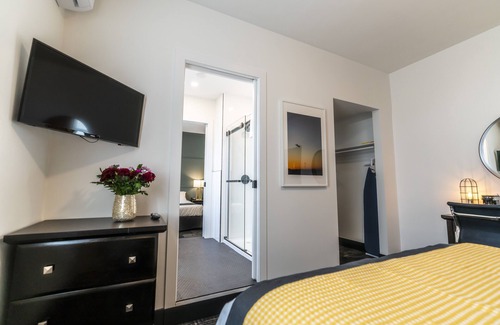 Steveston Hotel | The Steveston Cafe & Hotel