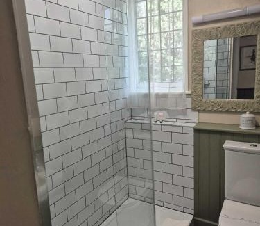 Stockbridge Hotel | The Three Cups Inn