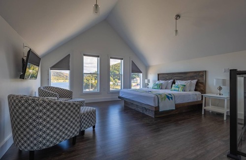 Norris Point Hotel | The Tides Inn