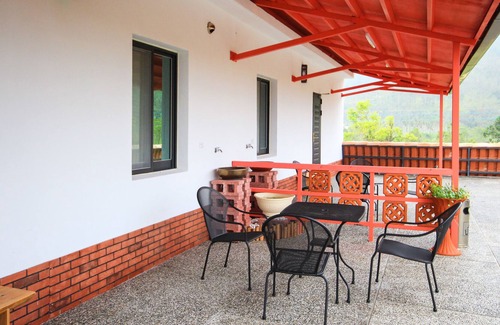 Dongshan Bed & Breakfast | The Tiles Garden B&B