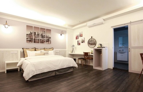 Dongshan Bed & Breakfast | The Tiles Garden B&B