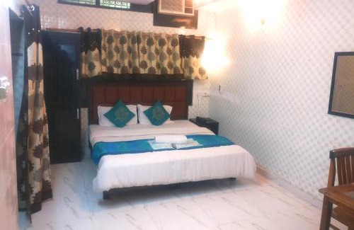 Paltan Bazaar Hostel | The Trekkers Hostel - Dehradun