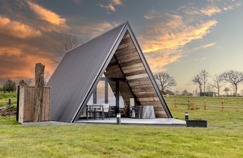 Llanarth House | The Tri-Pod