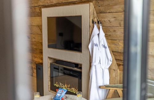 Llanarth House | The Tri-Pod