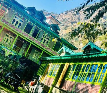 Kasol Hotel | THE TRIPPY hills