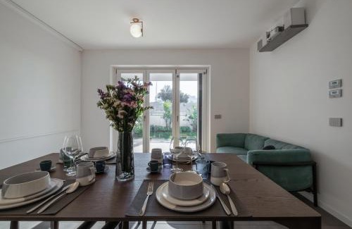 Zona XXIV Fonte Ostiense Apartment | The Tropical Corner by Rentbeat