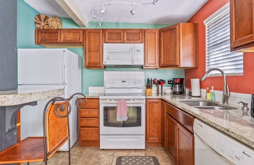 Peter Howell Apartment | The Tucsonan Style Casita