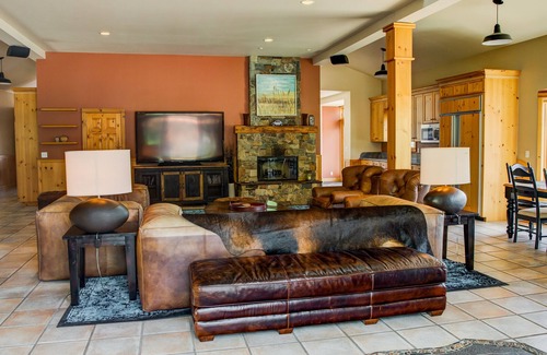 Clark Fork House | THE TURTLE HOUSE-WEDDING VENUE/REUNION LODGE