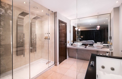 Barna Hotel | The Twelve Hotel