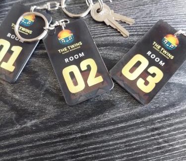 Jerowaru House | The Twins Sunset Bungalow