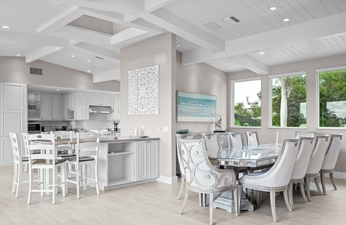 Captiva House | The ultimate Captiva vacation home! Enjoy breathtaking water views!